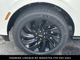 Thumbnail of 2025 Pristine White Metallic Tri-Coat Lincoln Navigator