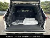 Thumbnail of 2025 Pristine White Metallic Tri-Coat Lincoln Navigator