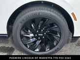 Thumbnail of 2025 Pristine White Metallic Tri-Coat Lincoln Navigator