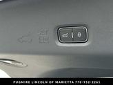 Thumbnail of 2025 Pristine White Metallic Tri-Coat Lincoln Navigator