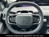 Thumbnail of 2025 Pristine White Metallic Tri-Coat Lincoln Navigator