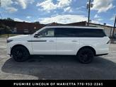 Thumbnail of 2025 Pristine White Metallic Tri-Coat Lincoln Navigator