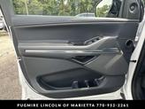 Thumbnail of 2025 Pristine White Metallic Tri-Coat Lincoln Navigator