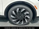 Thumbnail of 2025 White Platinum Metallic Tri-Coat Lincoln Nautilus
