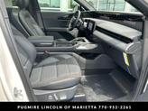 Thumbnail of 2025 White Platinum Metallic Tri-Coat Lincoln Nautilus