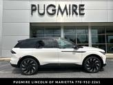 Photo of 2025 White Platinum Metallic Tri-Coat Lincoln Nautilus