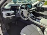 Thumbnail of 2025 Pristine White Metallic Tri-Coat Lincoln Aviator