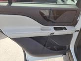 Thumbnail of 2025 Pristine White Metallic Tri-Coat Lincoln Aviator