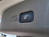 Thumbnail of 2025 White Platinum Metallic Tri-Coat Lincoln Nautilus