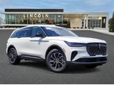 Photo of 2025 White Platinum Metallic Tri-Coat Lincoln Nautilus
