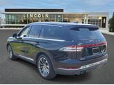 Thumbnail of 2025 Infinite Black Metallic Clearcoat Lincoln Aviator