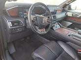 Thumbnail of 2022 Infinite Black Metallic Clearcoat Lincoln Navigator