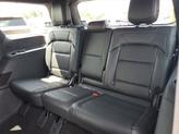Thumbnail of 2025 Infinite Black Metallic Clearcoat Lincoln Navigator