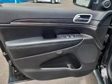 Thumbnail of 2019 Diamond Black Crystal Pearlcoat Jeep Grand Cherokee