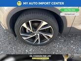 Thumbnail of 2022 Pebble Gray Metallic Volvo XC40