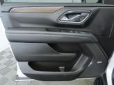 Thumbnail of 2023 Iridescent Pearl Tricoat Chevrolet Suburban