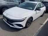 Thumbnail of 2025 White Hyundai ELANTRA