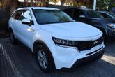 Thumbnail of 2023 Glacial White Pearl Kia Sorento