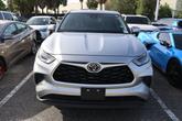 Thumbnail of 2022 Celestial Silver Metallic Toyota Highlander