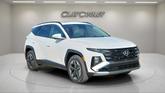 Photo of 2025 White Pearl Hyundai TUCSON