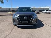 Thumbnail of 2024 Gun Metallic Nissan Kicks