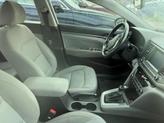 Thumbnail of 2017 Molten Silver Hyundai ELANTRA