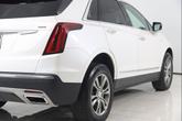 Thumbnail of 2022 Crystal White Tricoat Cadillac XT5