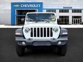 Thumbnail of 2020 White Jeep Gladiator