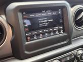 Thumbnail of 2020 White Jeep Gladiator