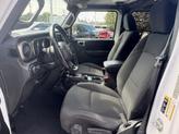Thumbnail of 2020 White Jeep Gladiator