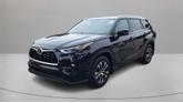 Thumbnail of 2022 Black Toyota Highlander