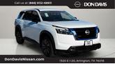 Photo of 2025 Glacier White Nissan Pathfinder