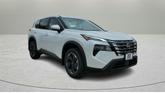 Photo of 2025 Everest White P Nissan Rogue