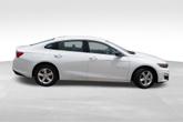 Thumbnail of 2020 Summit White Chevrolet Malibu