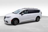 Thumbnail of 2023 Bright White Clearcoat Chrysler Pacifica