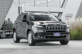 Photo of 2015 Brilliant Black Crystal Pearlcoat Jeep Cherokee