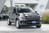 Thumbnail of 2015 Brilliant Black Crystal Pearlcoat Jeep Cherokee