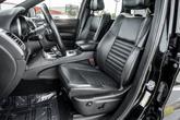 Thumbnail of 2020 Diamond Black Crystal Pearlcoat Jeep Grand Cherokee