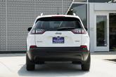Thumbnail of 2020 Bright White Clearcoat Jeep Cherokee