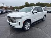 Thumbnail of 2023 Iridescent Pearl Tricoat Chevrolet Suburban