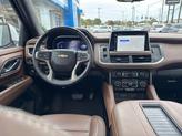 Thumbnail of 2023 Iridescent Pearl Tricoat Chevrolet Suburban