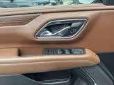 Thumbnail of 2023 Iridescent Pearl Tricoat Chevrolet Suburban