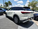Thumbnail of 2022 Glacier White INFINITI QX60