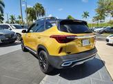 Thumbnail of 2022 Starbright Yellow / Black Roof Kia Seltos