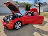 Thumbnail of 2001 Red BMW 325