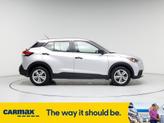 Thumbnail of 2020 Silver Nissan Kicks