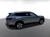 Thumbnail of 2024 Silver Mist Metallic Volkswagen Atlas