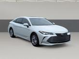 Photo of 2021 Wind Chill Pearl Toyota Avalon Hybrid