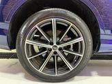 Thumbnail of 2022 Navarra Blue Metallic Audi Q7
