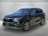 Thumbnail of 2021 Midnight Black Toyota Highlander